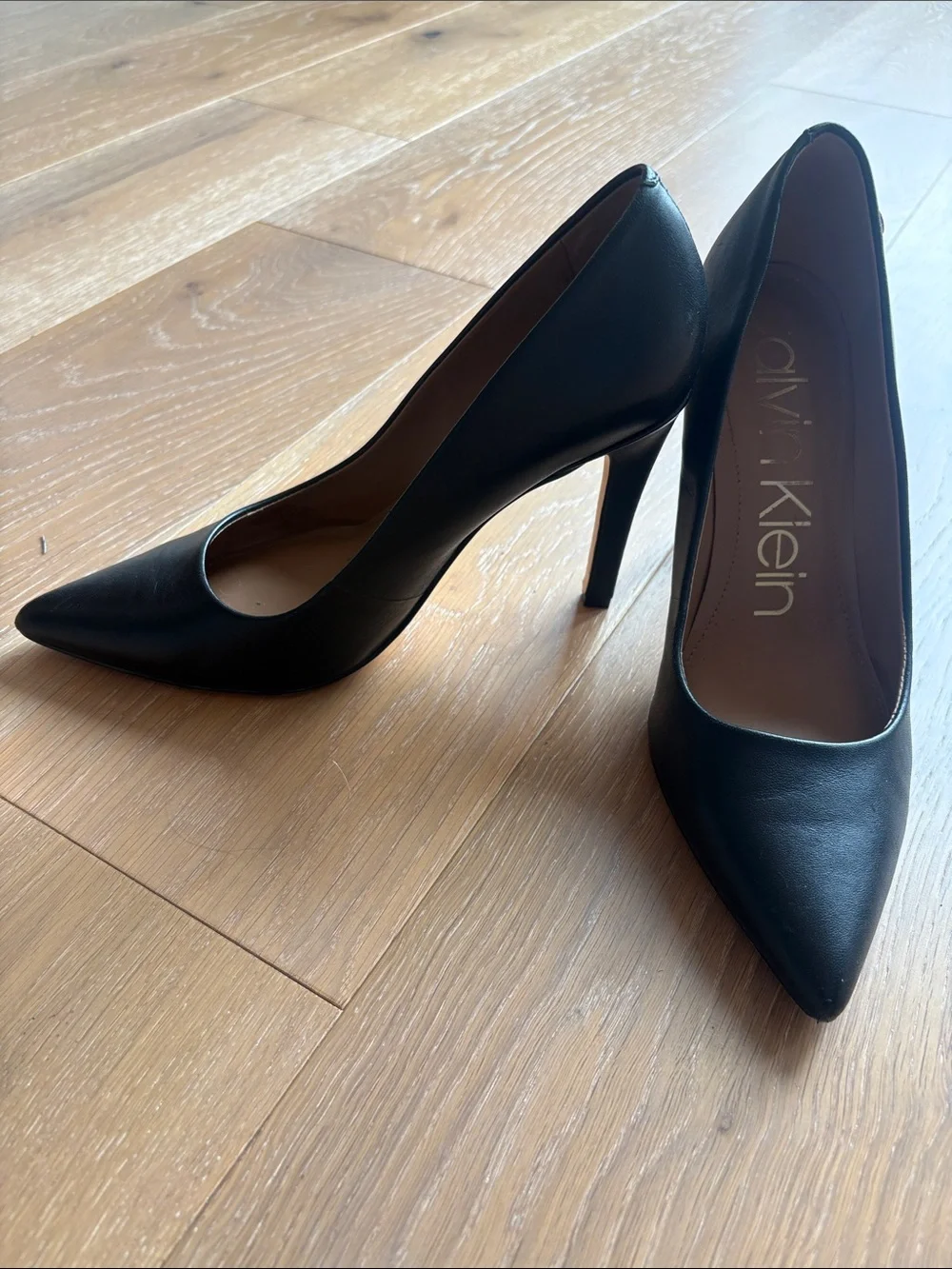 Calvin Klein Brady Heel Size 10 Black Leather Pointed Toe High Heel Pump